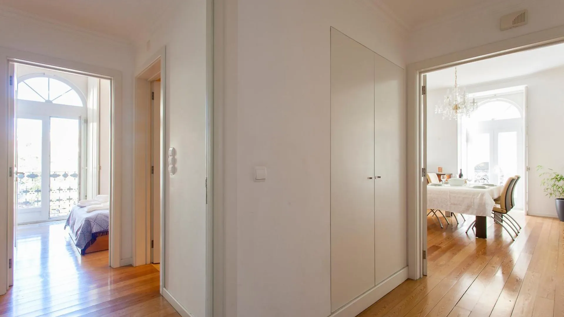 Joivy Stunning Design Apartments In Chiado Lisbon