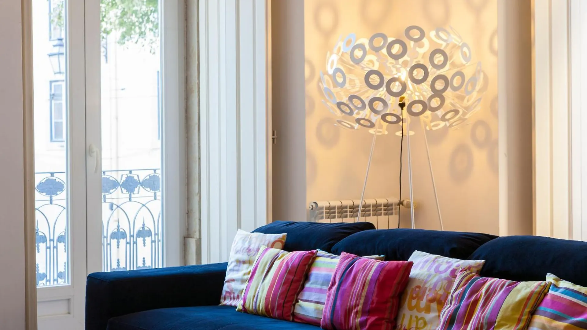 Joivy Stunning Design Apartments In Chiado Lisbon Portugal