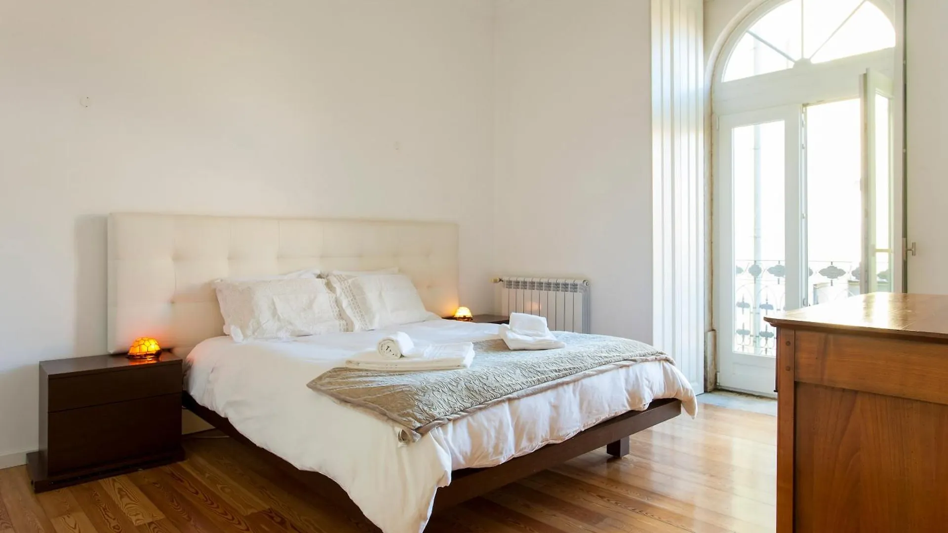 Joivy Stunning Design Apartments In Chiado Lisbon 0*,