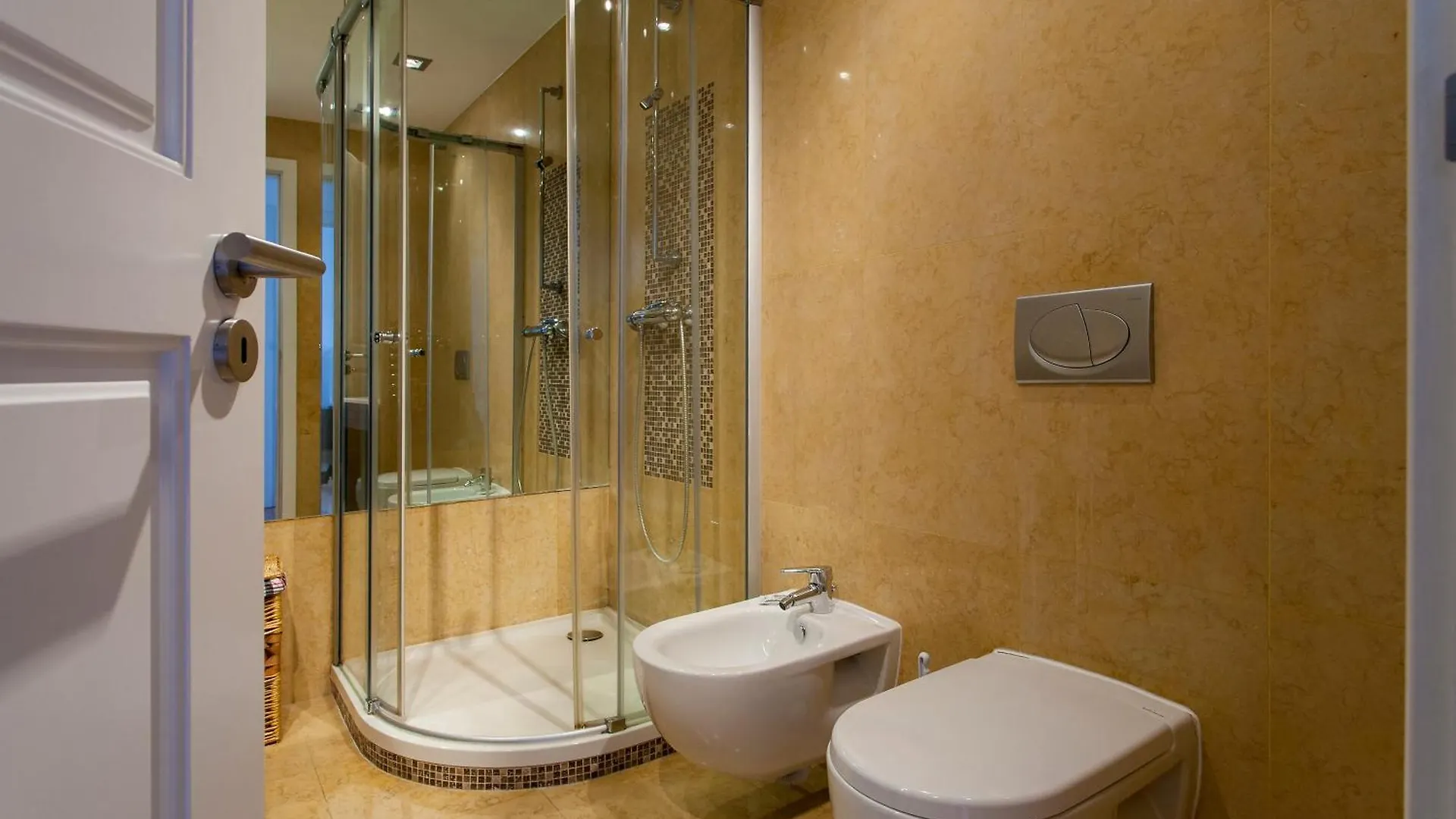 Joivy Stunning Design Apartments In Chiado Lisbon 0*,